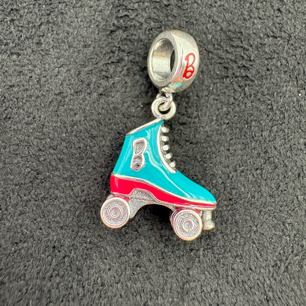 Gnoce Barbie Roller Skate Charm Bracelet In Red And Blue